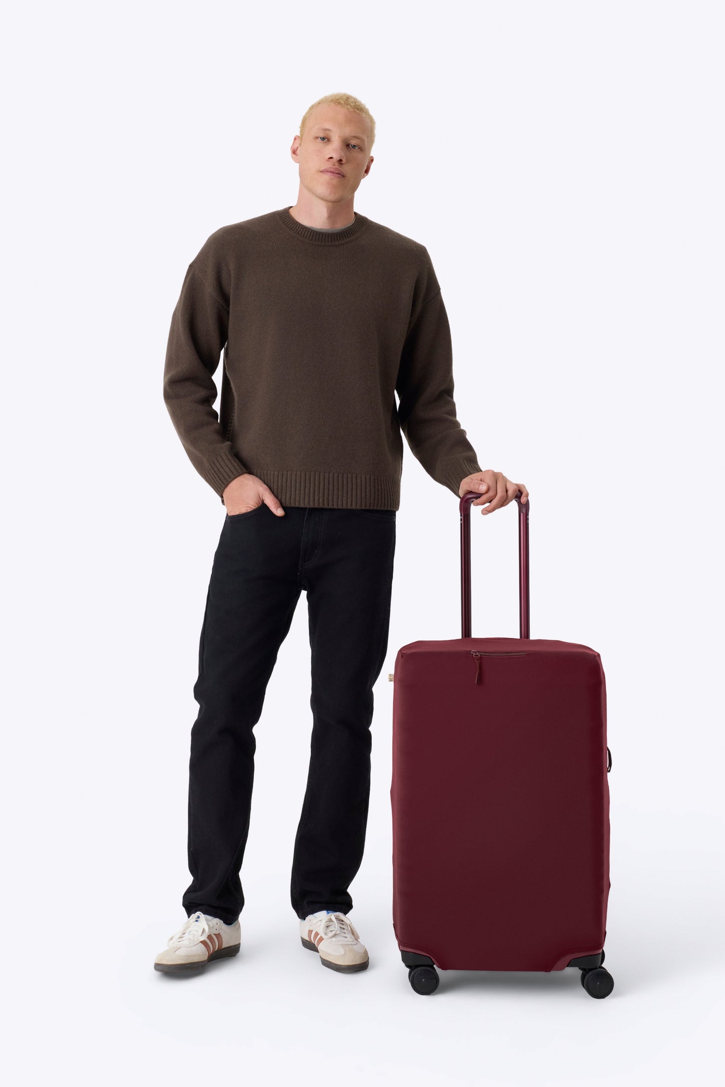 The Medium Check-In Luggage Cover in Burgundy