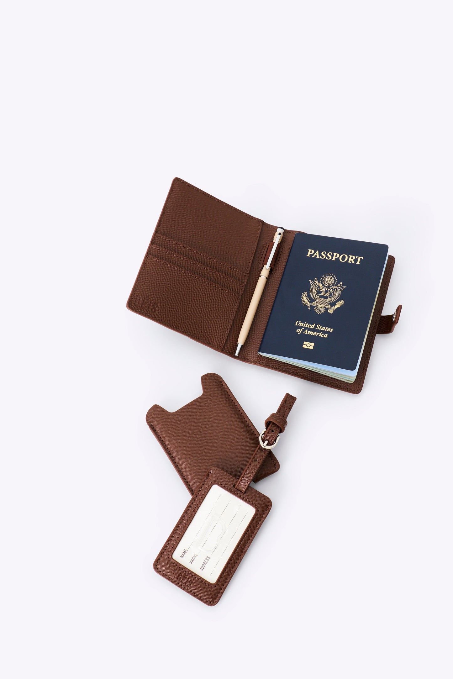 The Passport & Luggage Tag Set in Maple