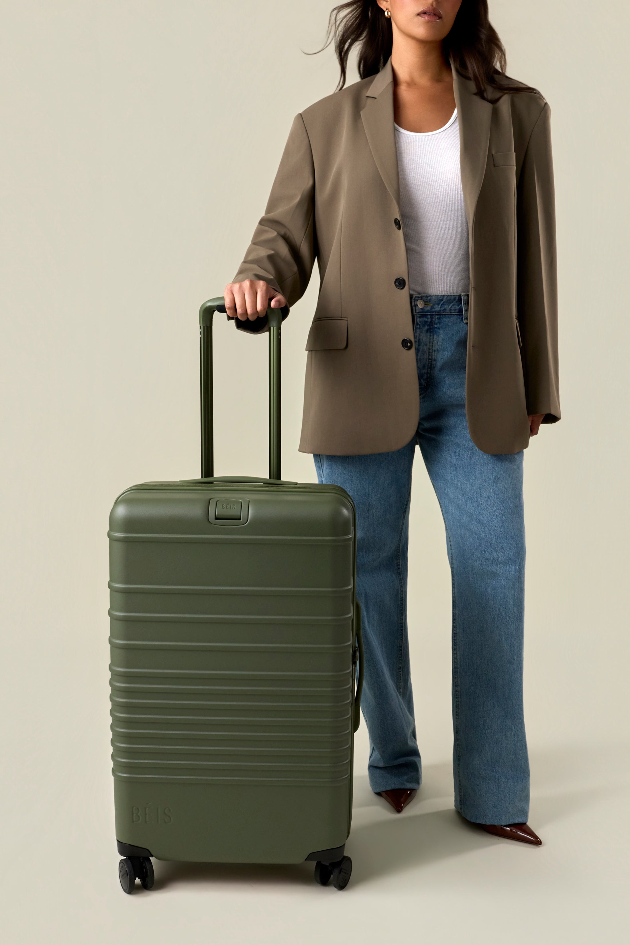 BÉIS 'The Medium Check-In Roller' in Olive - Olive Green 26