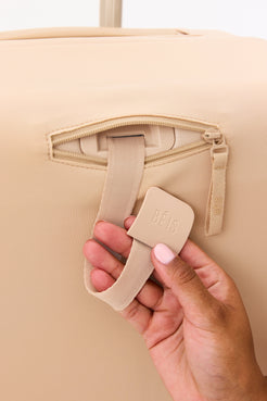 BÉIS 'The Carry-On Luggage Cover' in Beige - Beige Carry-On Luggage