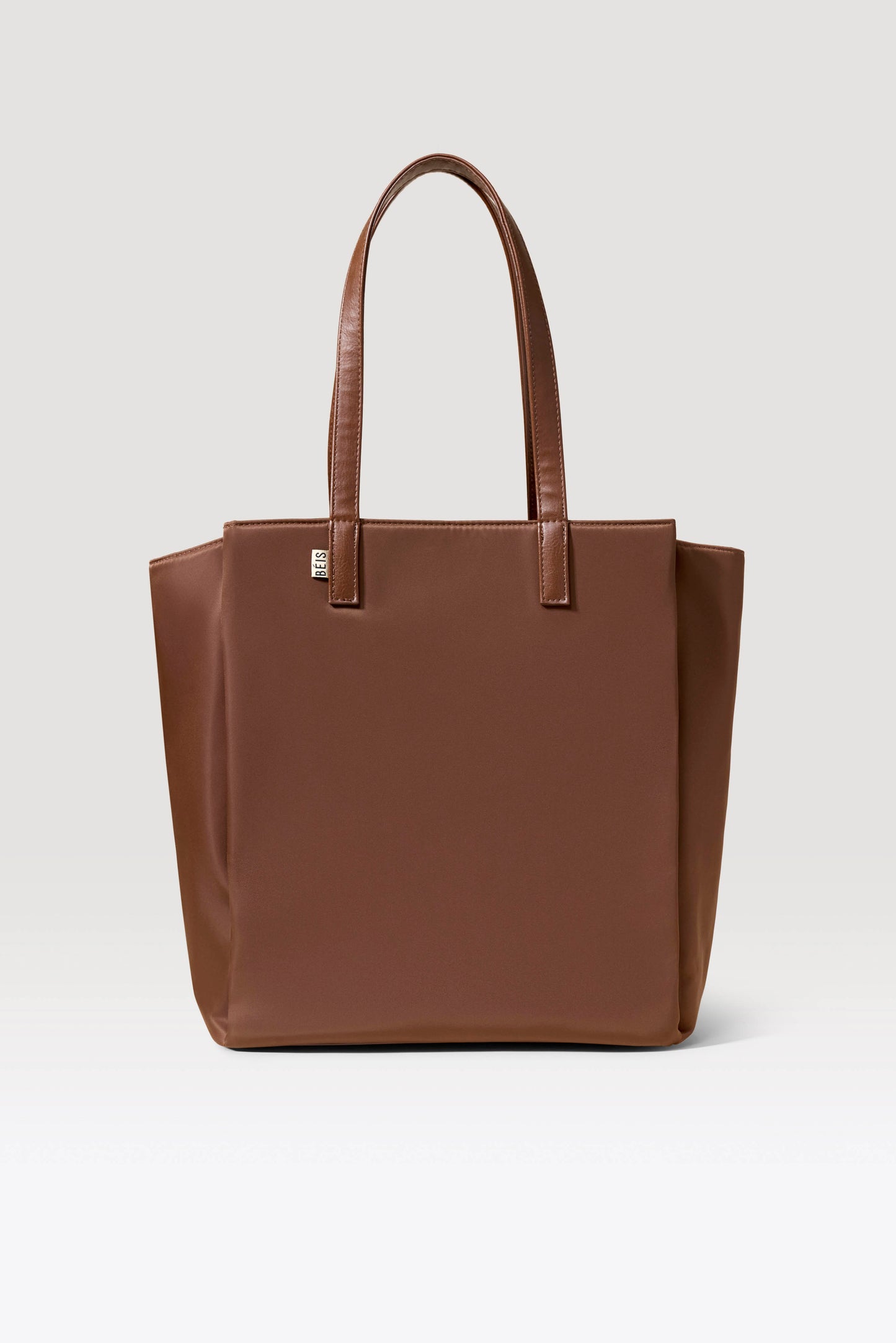 The Commuter Tote in Maple