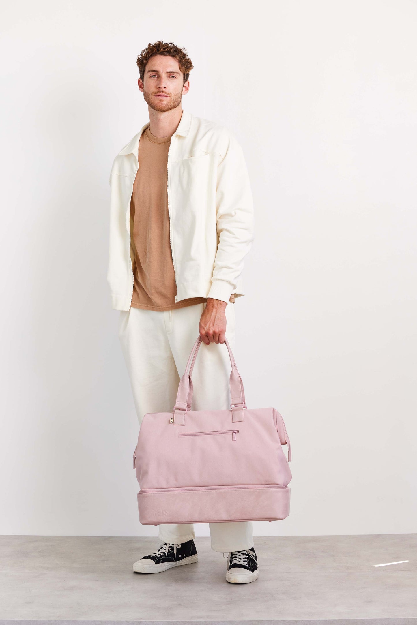 The Weekender in Atlas Pink