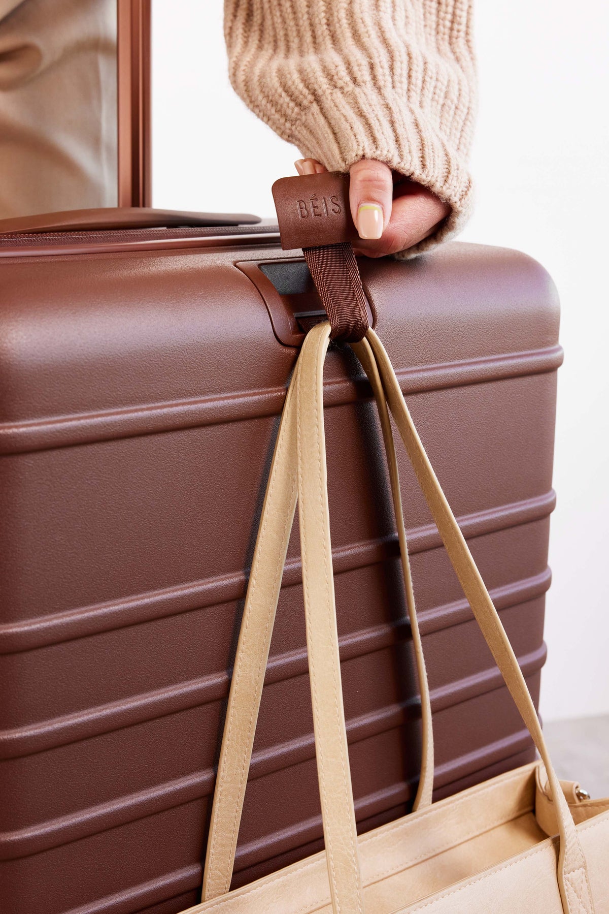 Resale The Large Check-In Roller in Maple