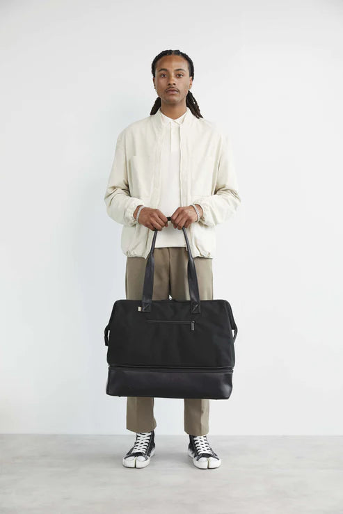 The Béis Weekender Bag Is Traveler-approved