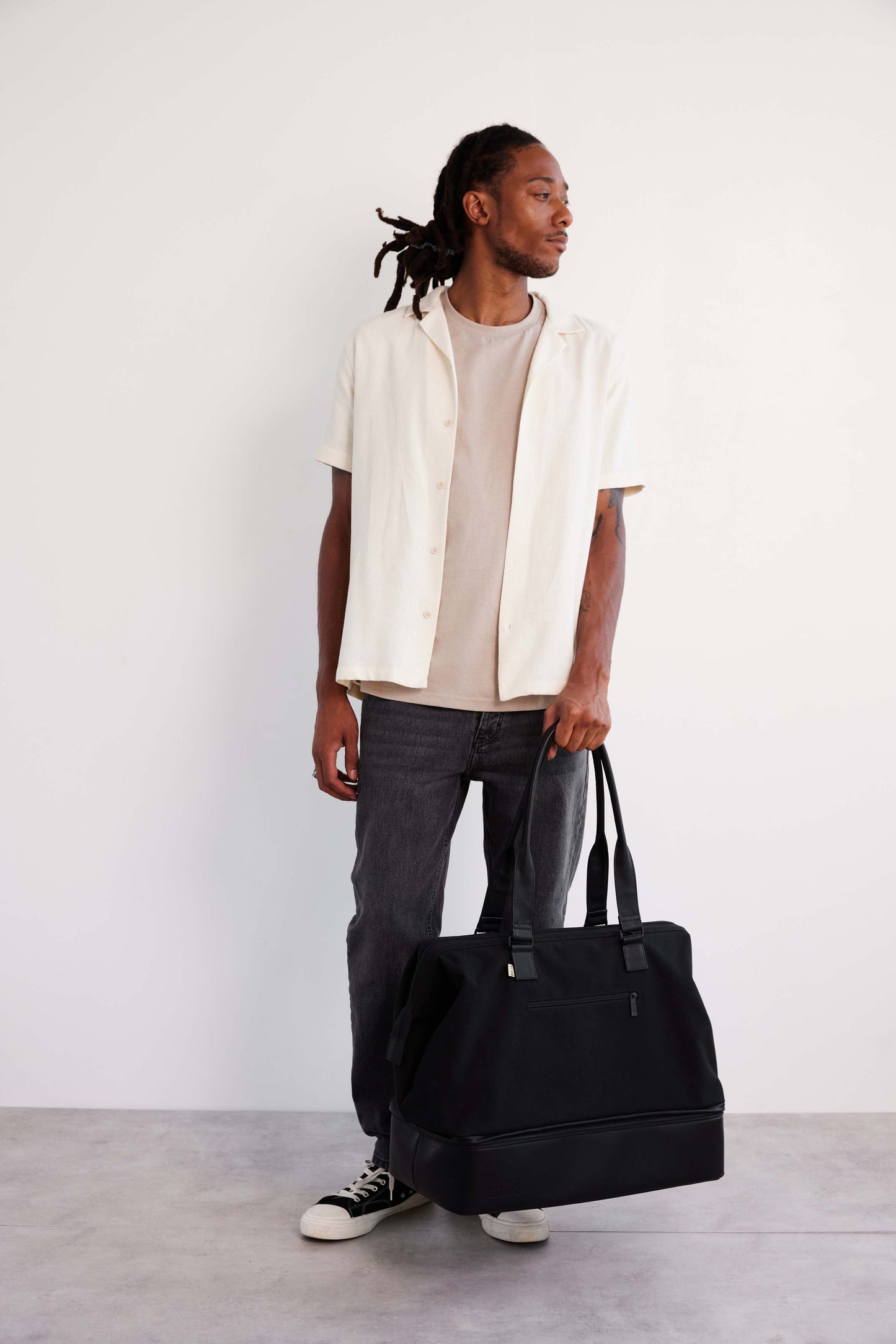 Resale The Weekender in Black