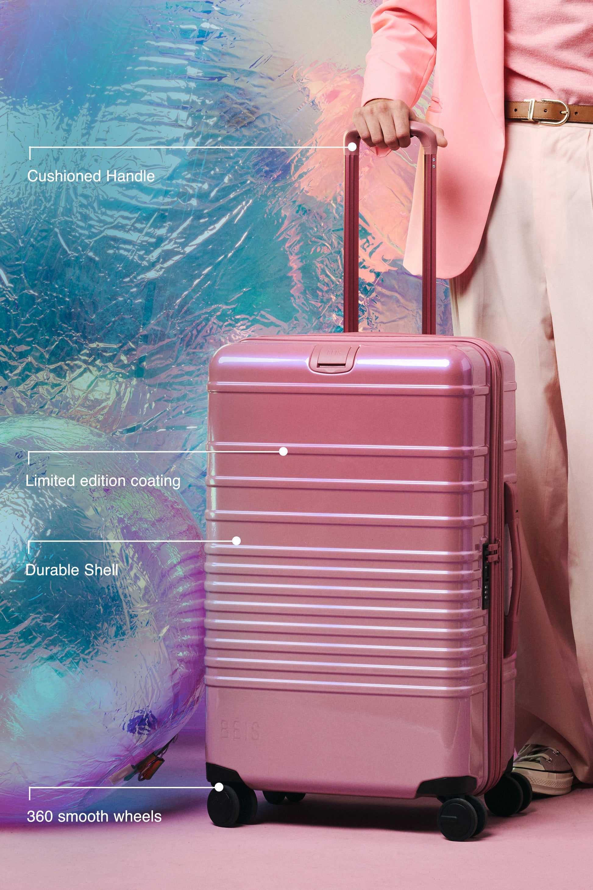BÉIS 'The Carry-On Roller' in Wicked Pink - Iridescent Ombre Pink