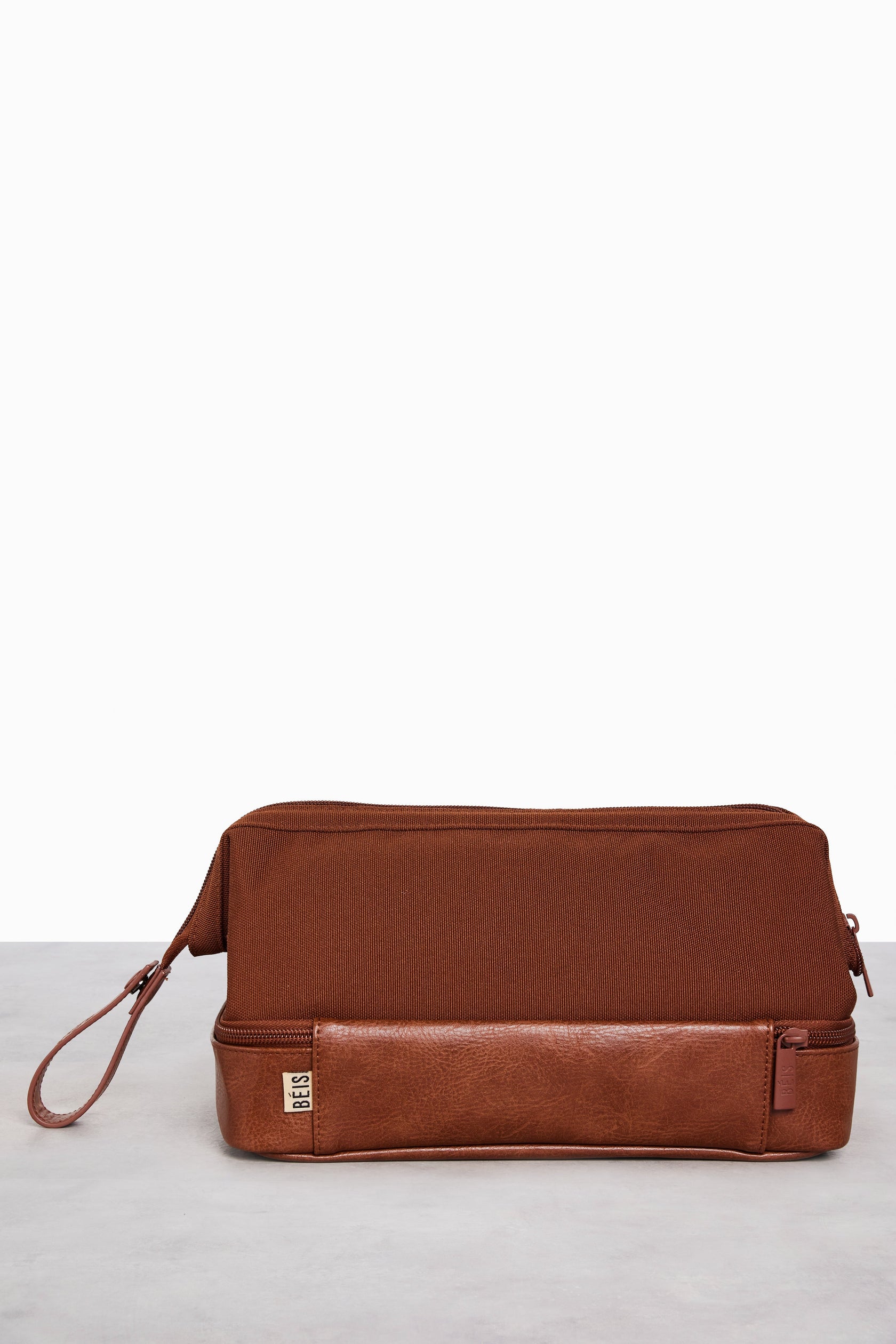 BÉIS 'The Dopp Kit' In Maple Brown Travel Toiletry Bag & Toiletry Kit BÉIS Travel CA