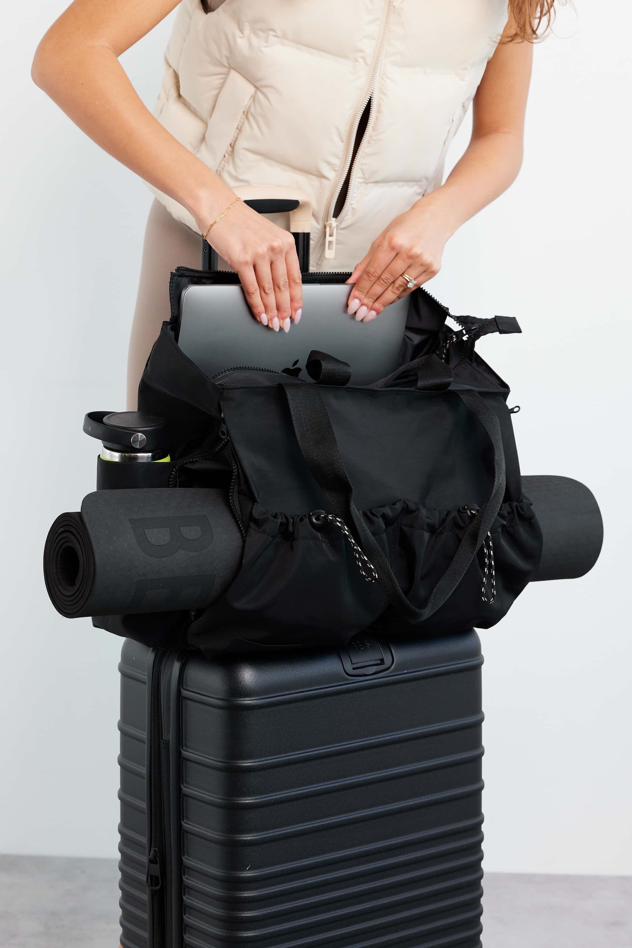 BÉIS 'The Sport Carryall' in Black Chic Tennis Tote BÉIS Travel CA