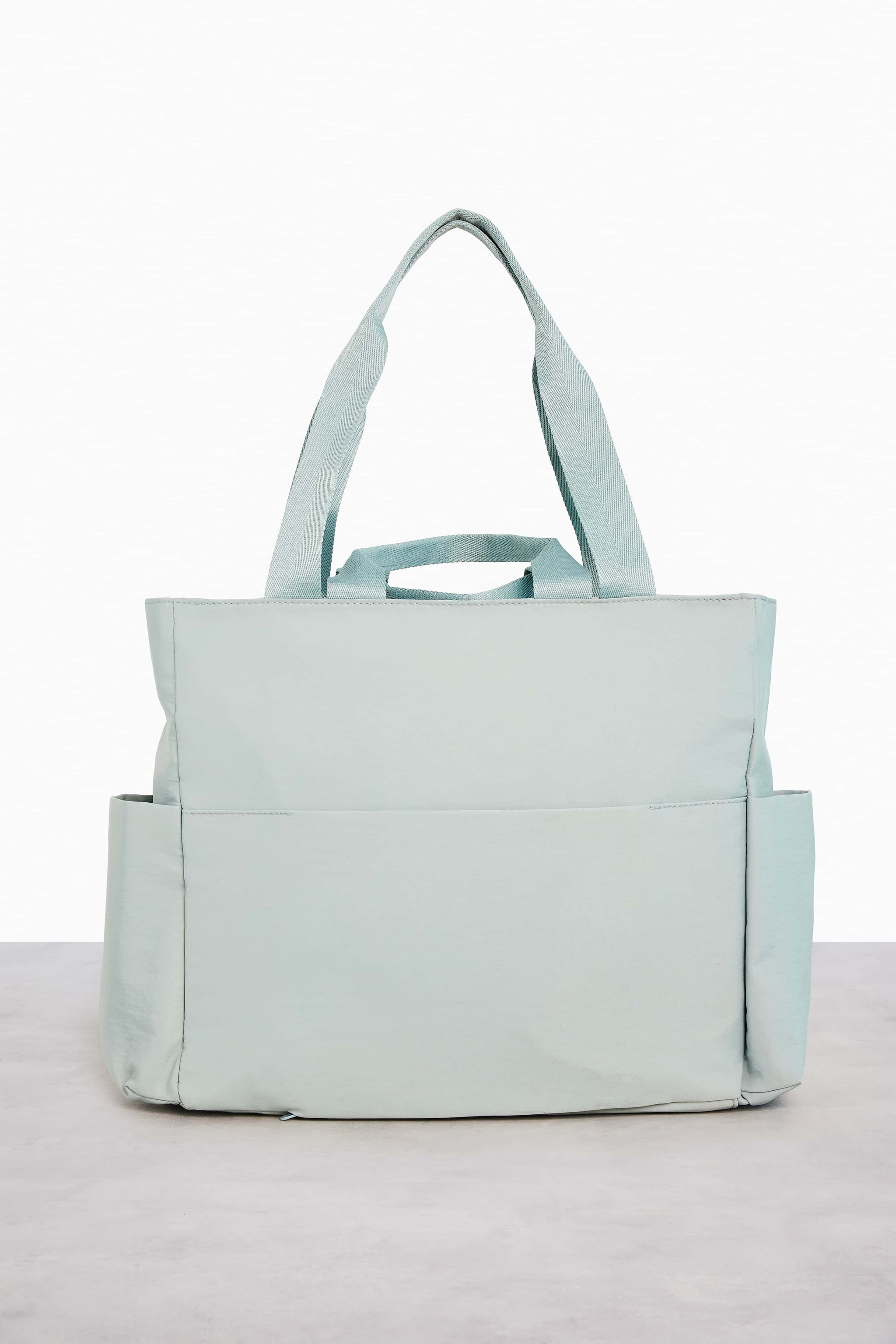 BÉIS 'The Sport Carryall' in Slate Chic Tennis Tote BÉIS Travel CA