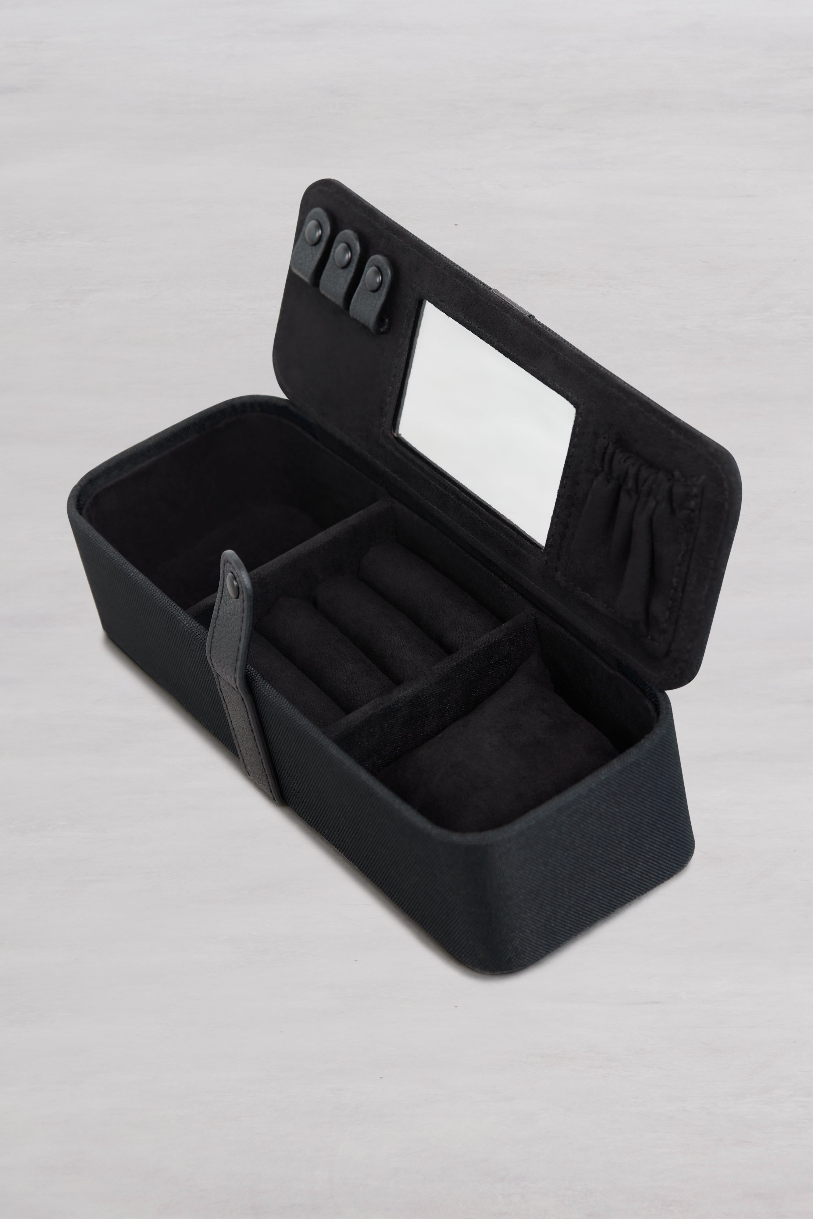 BÉIS 'The Jewelry Case' in Black | BÉIS Travel CA