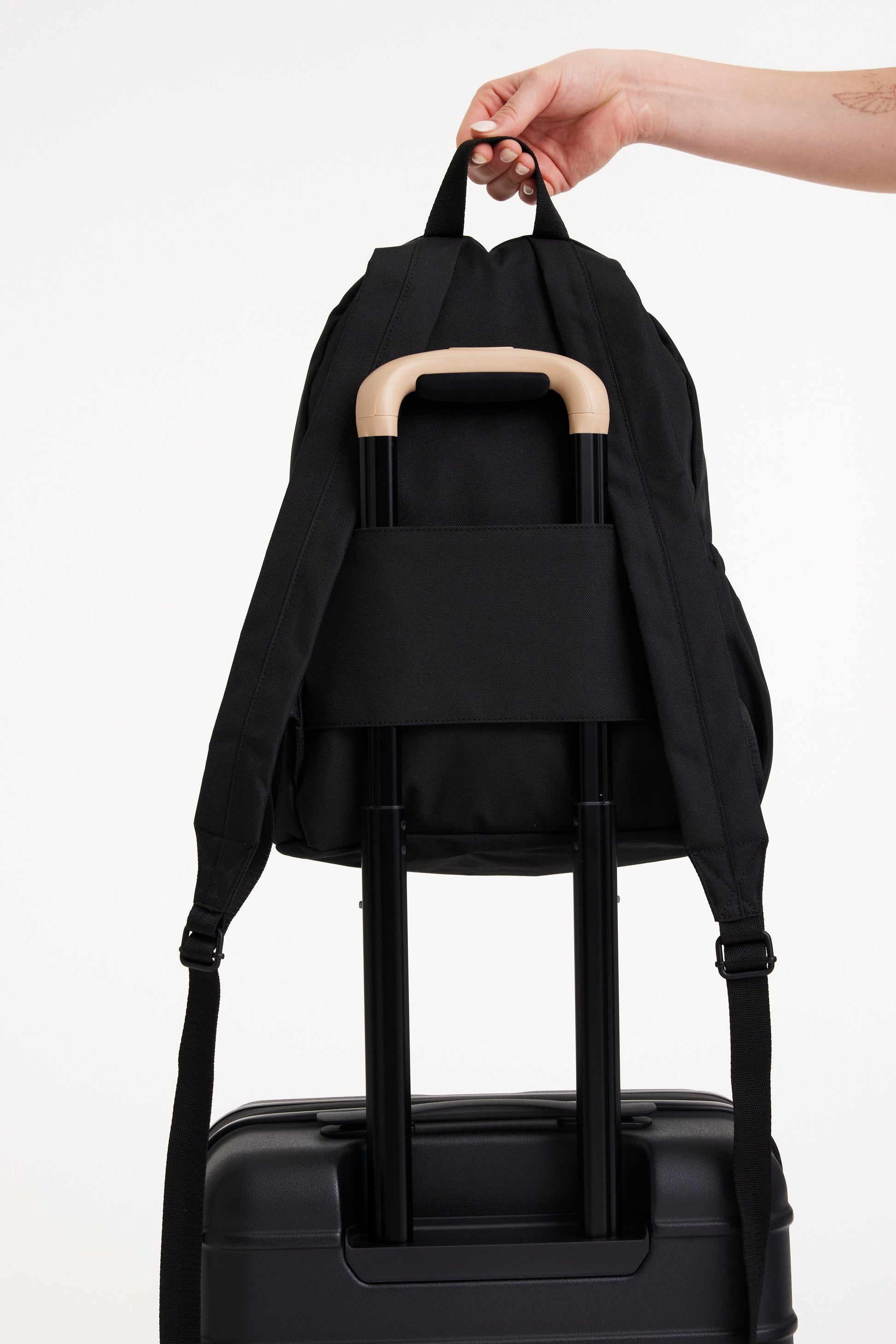 beis travel backpack black BÉIS 'The BEISICS Backpack' in Black