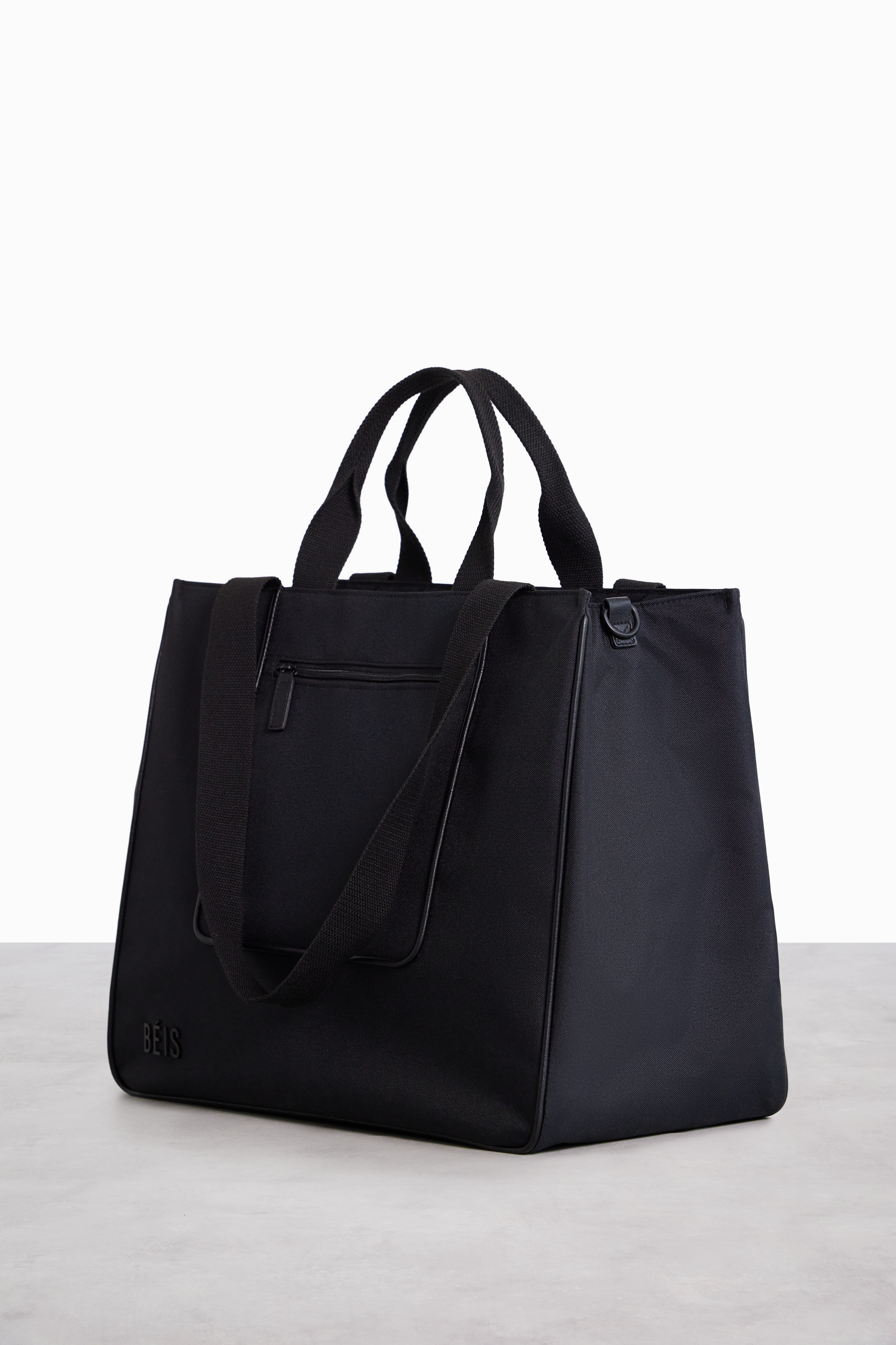 BÉIS 'The East To West Tote' in Black - Black Recycled Carry BÉIS 'The East To West Tote' in Black - Black Recycled Carry