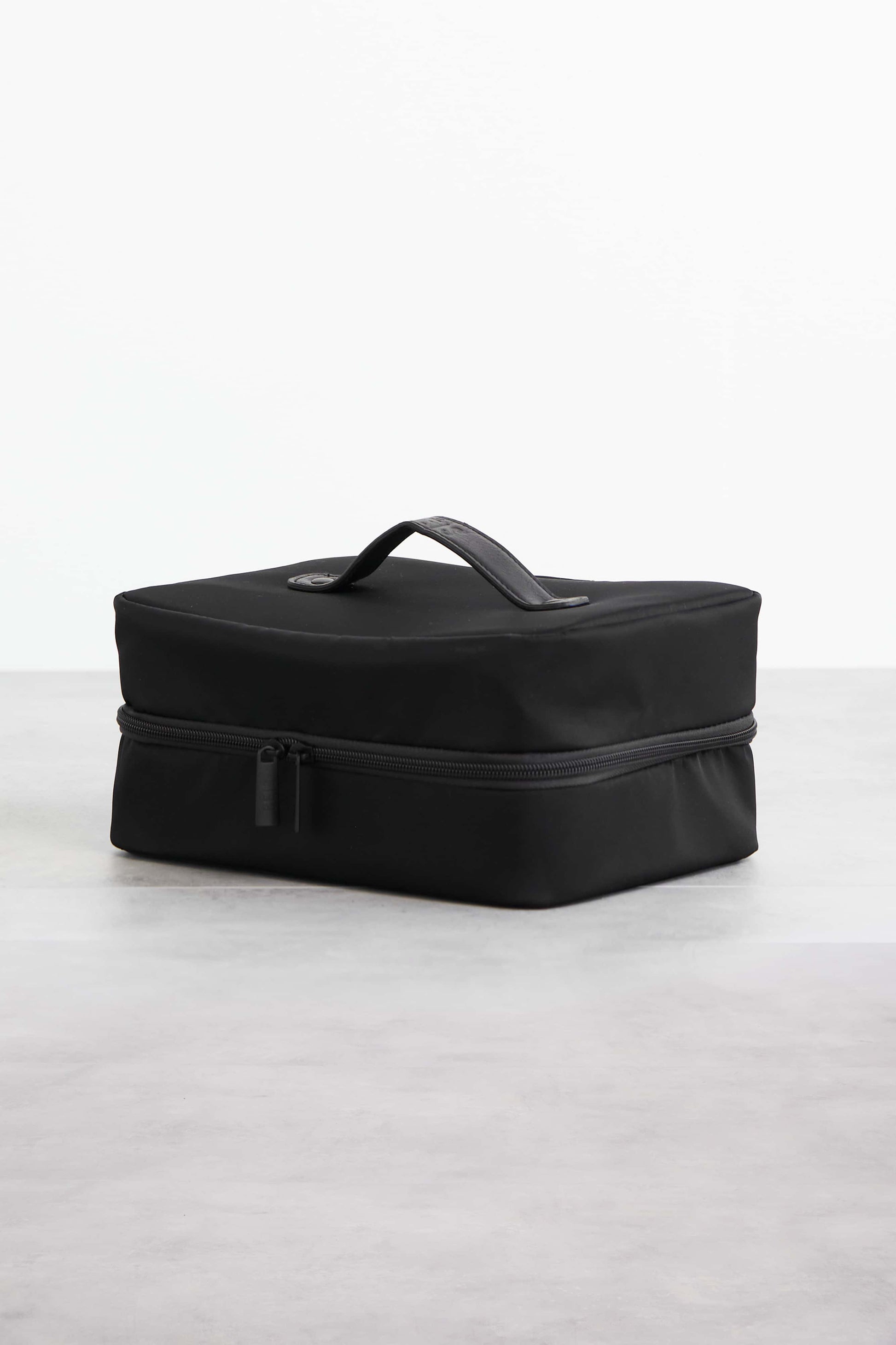 Hanging Cosmetic Case Black Front and Side Angle