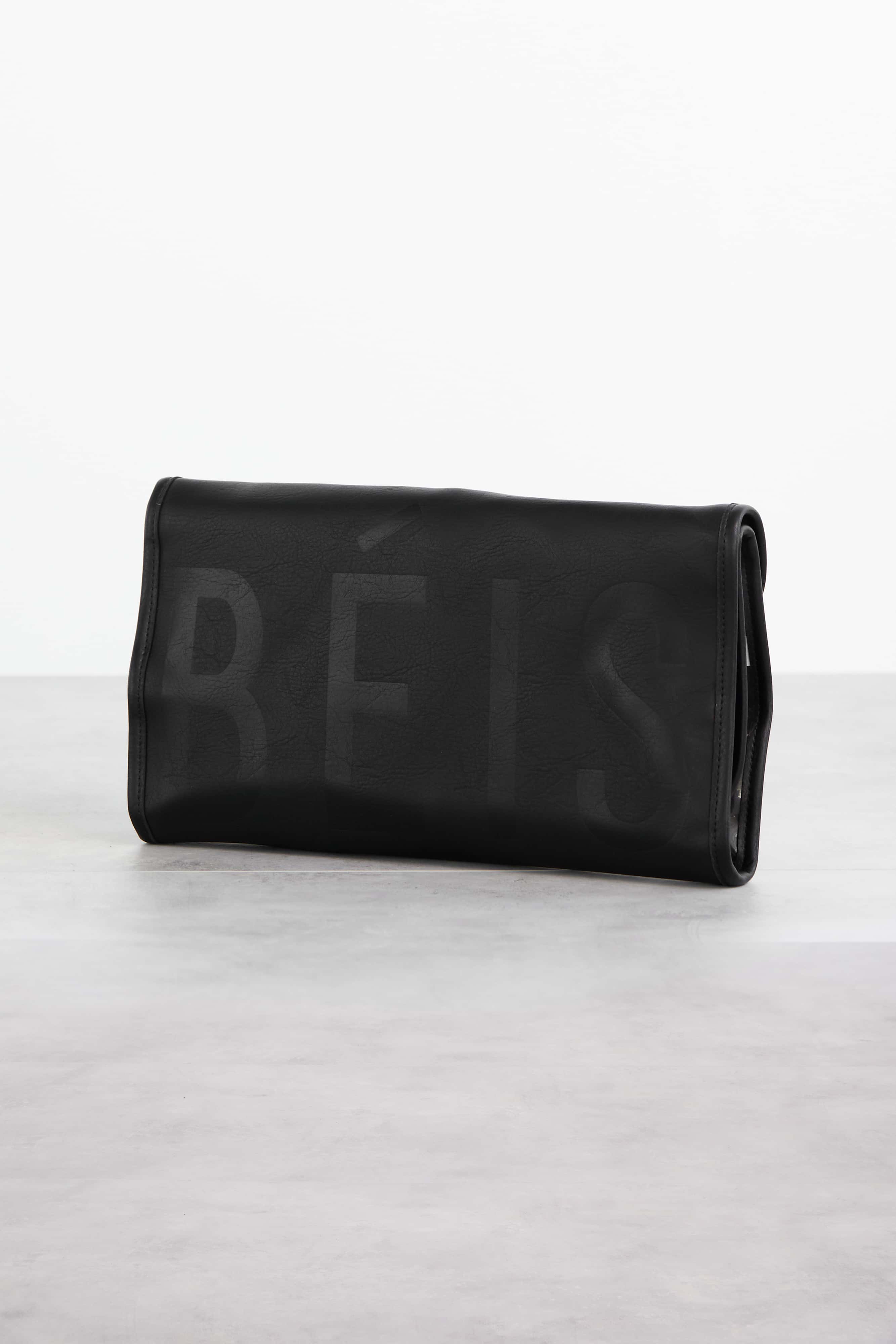 BÉIS 'The Hanging Jewelry Case' in Black | BÉIS Travel CA