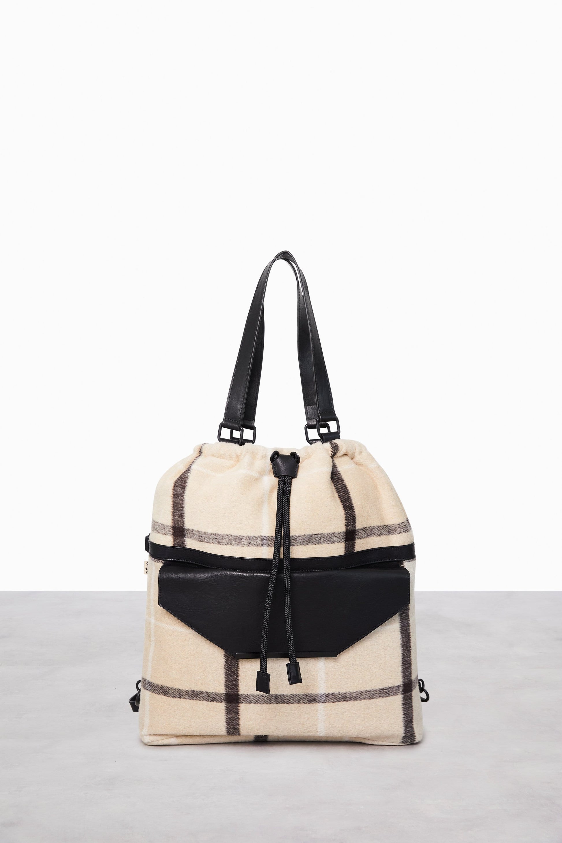 Messenger Tote in Plaid Front