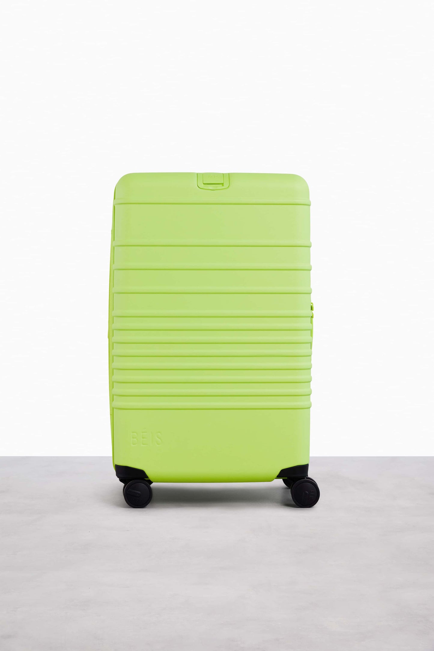 The Medium Check-In Roller in Citron
