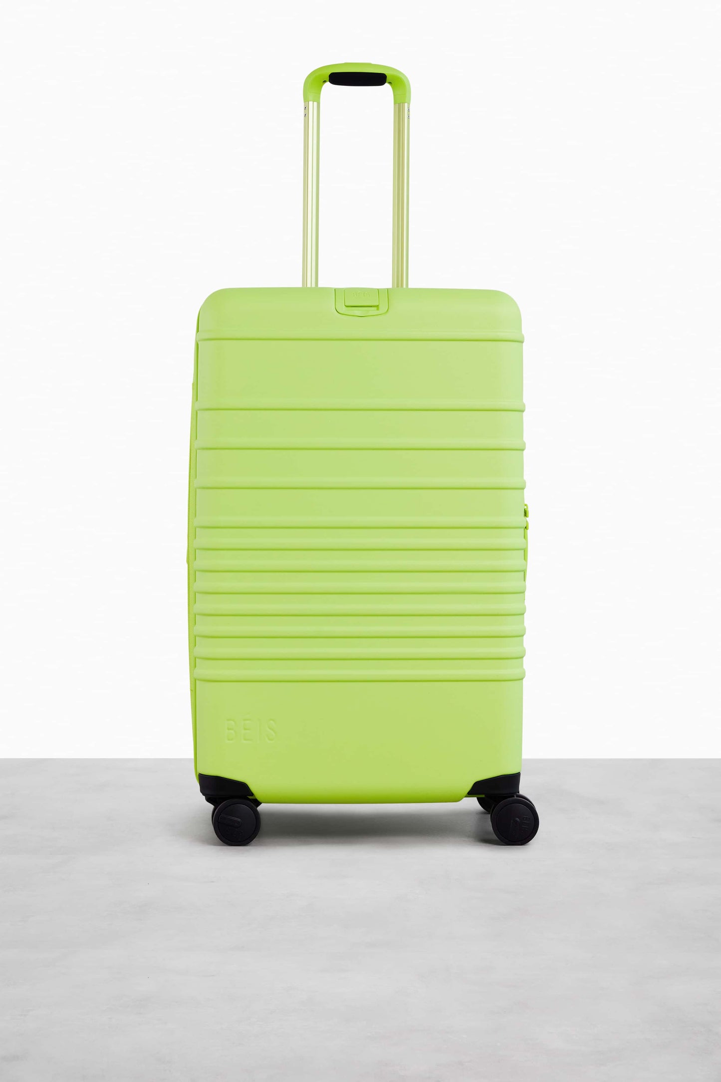 The Medium Check-In Roller in Citron