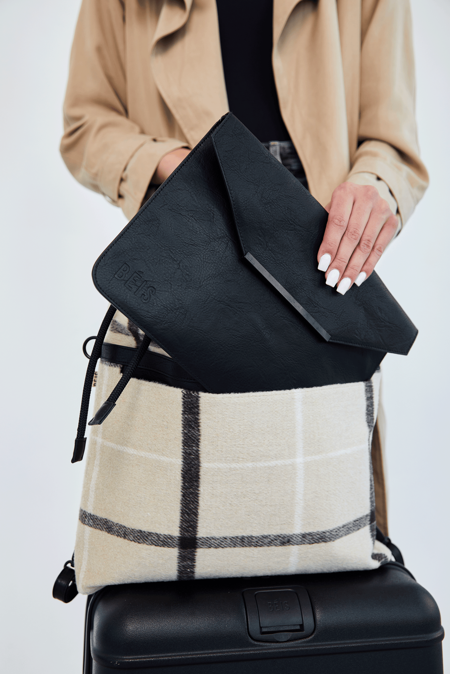 The Messenger Tote in Plaid